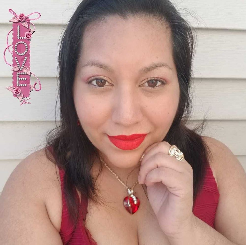 Meet your Posher, Damaris